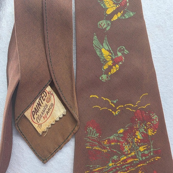 Vintage Arco Brown Hunting Dog Duck Print Silk Necktie Men's Fashion Accessory